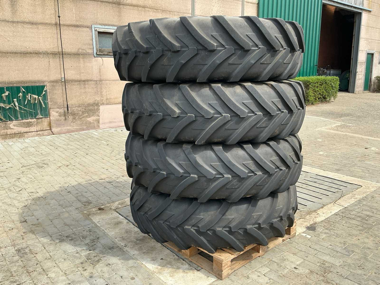 Michelin Agribib - Wheels and tires for Farm tractor: picture 1 Michelin Agribib - Wheels and tires for Farm tractor: picture 1