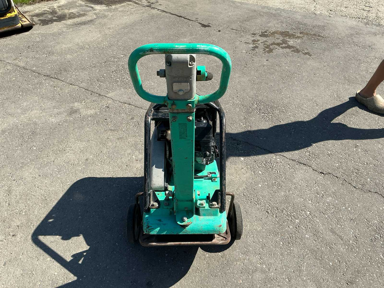 Mikasa MVH- 150 GH - Vibratory plate: picture 3 Mikasa MVH- 150 GH - Vibratory plate: picture 3
