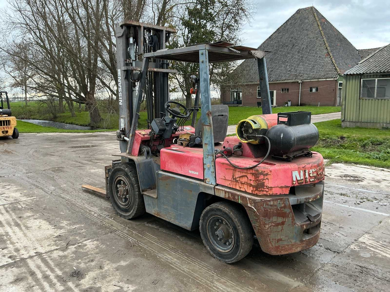 NISSAN BF03A40 FORKLIFT - Forklift: picture 3 NISSAN BF03A40 FORKLIFT - Forklift: picture 3