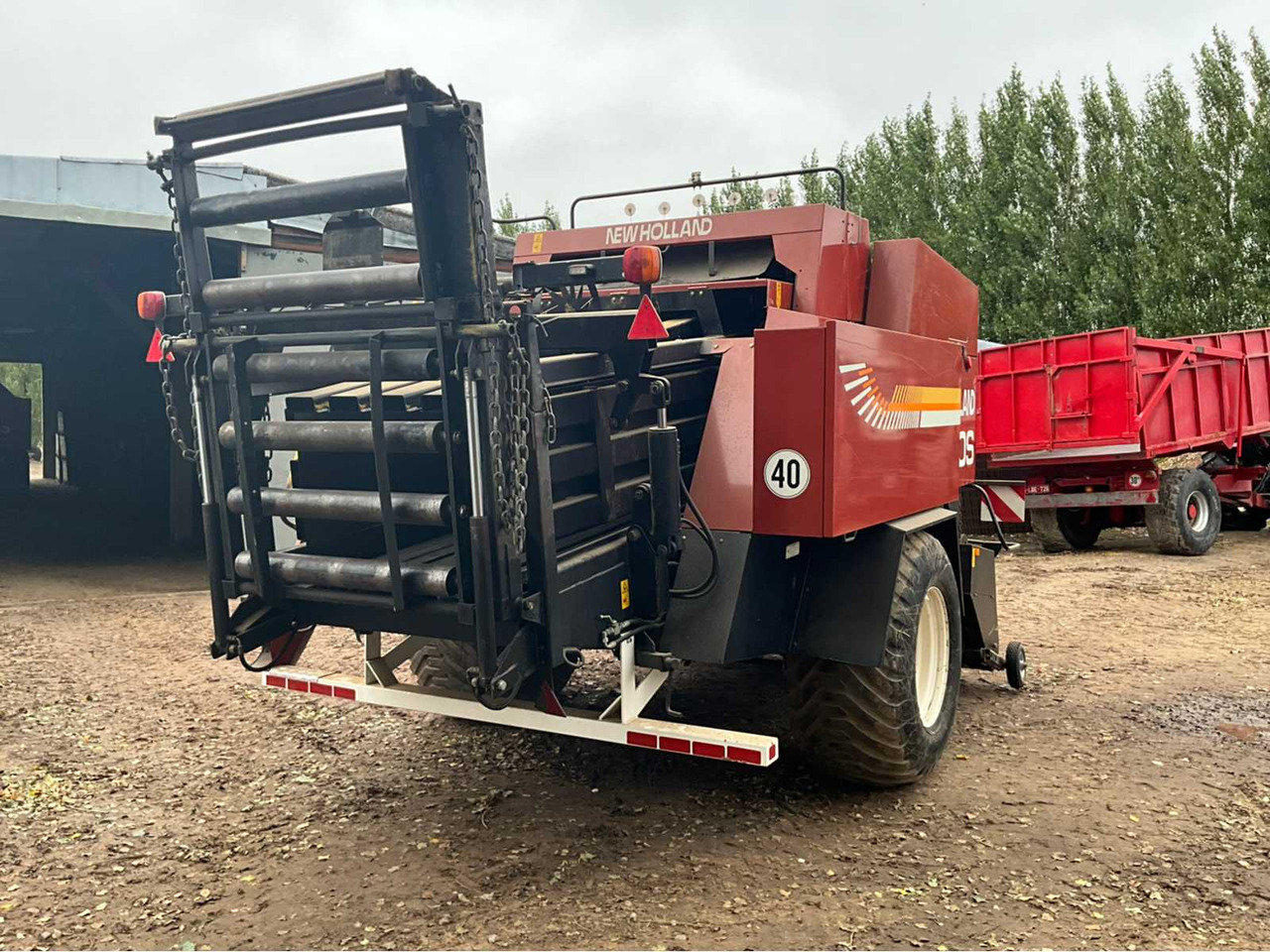 New Holland 4880S - Round baler: picture 4 New Holland 4880S - Round baler: picture 4