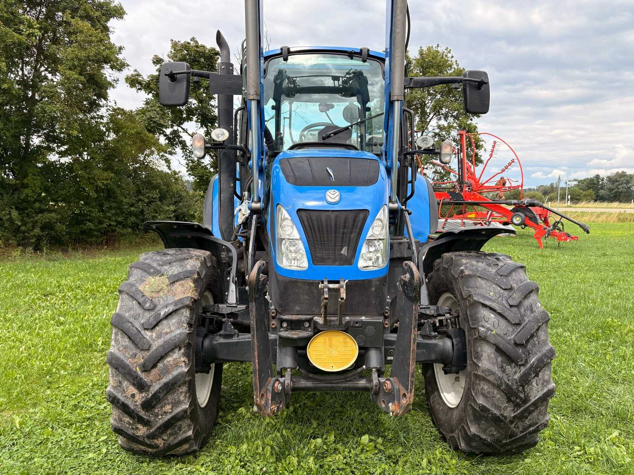 New Holland T5.105 EC - Farm tractor: picture 4 New Holland T5.105 EC - Farm tractor: picture 4