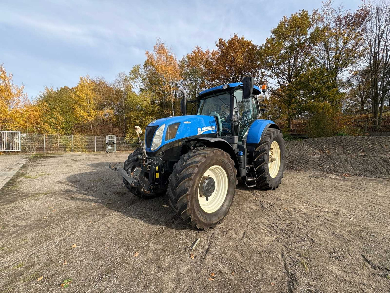 New Holland T7.260 - Farm tractor: picture 1 New Holland T7.260 - Farm tractor: picture 1