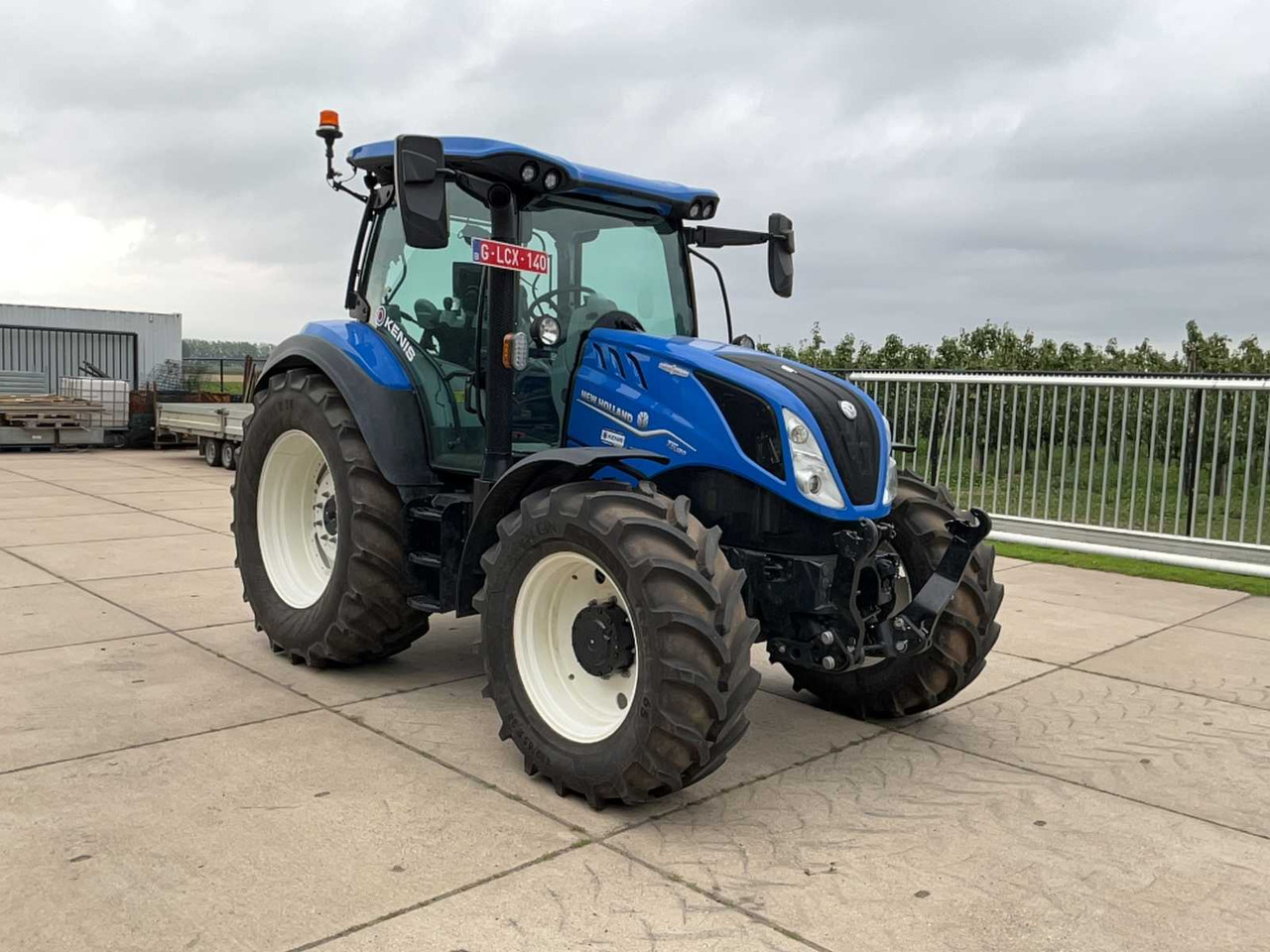 New Holland TS 5.120 - Farm tractor: picture 3 New Holland TS 5.120 - Farm tractor: picture 3