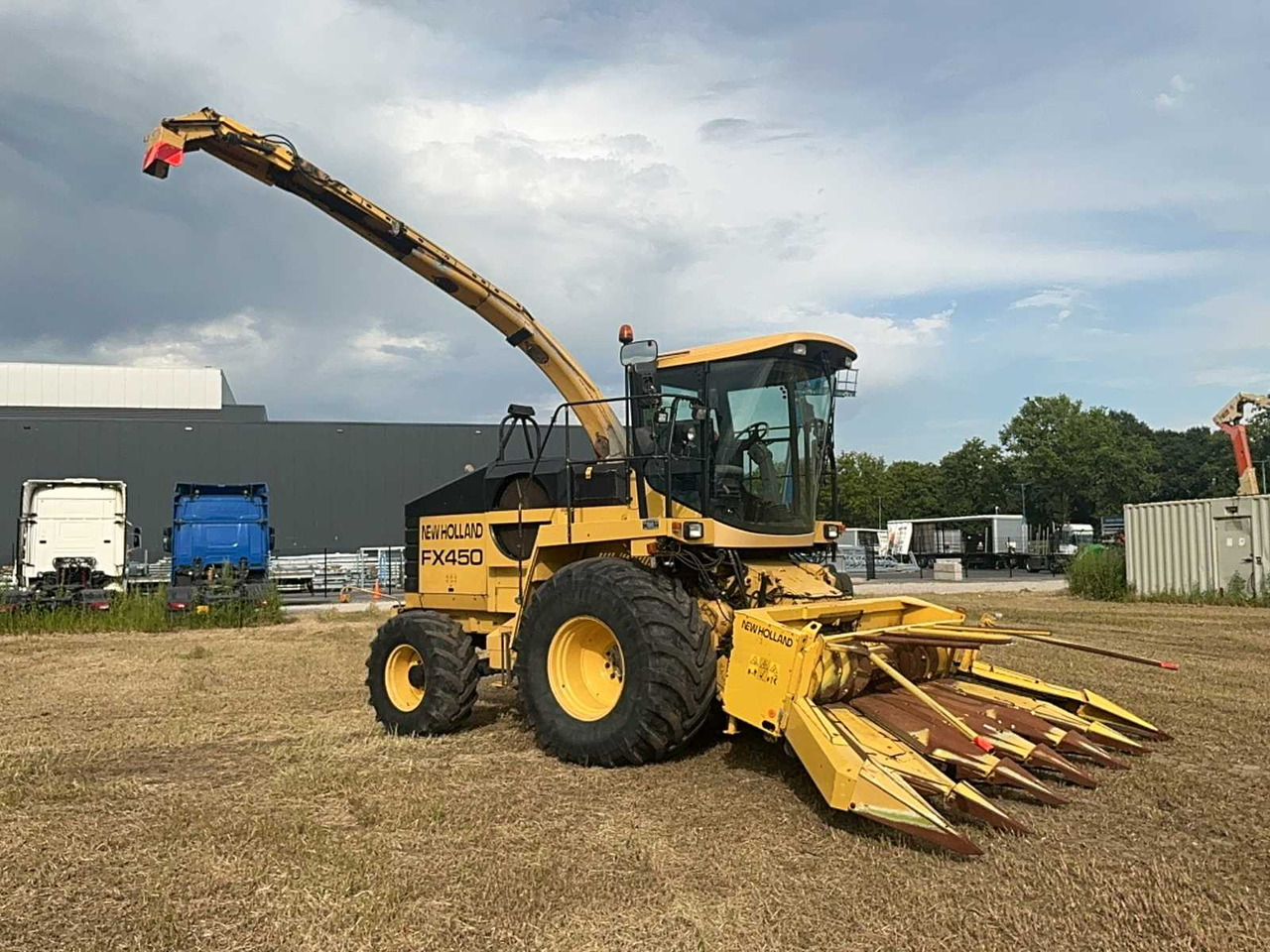 New holland FX450 - Forage harvester: picture 3 New holland FX450 - Forage harvester: picture 3