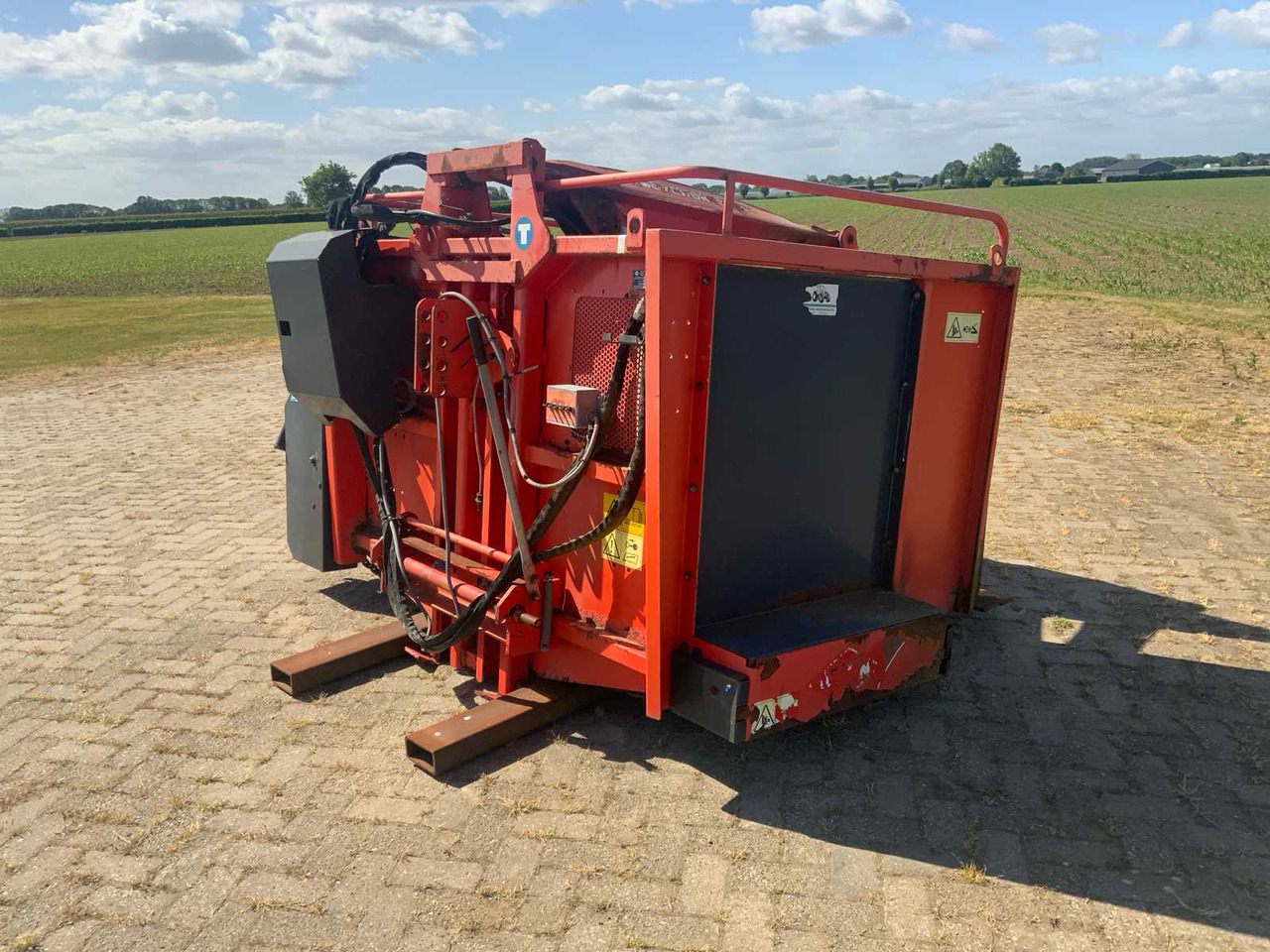Kuhn Polytrok PK2050 - Other machinery: picture 2 Kuhn Polytrok PK2050 - Other machinery: picture 2
