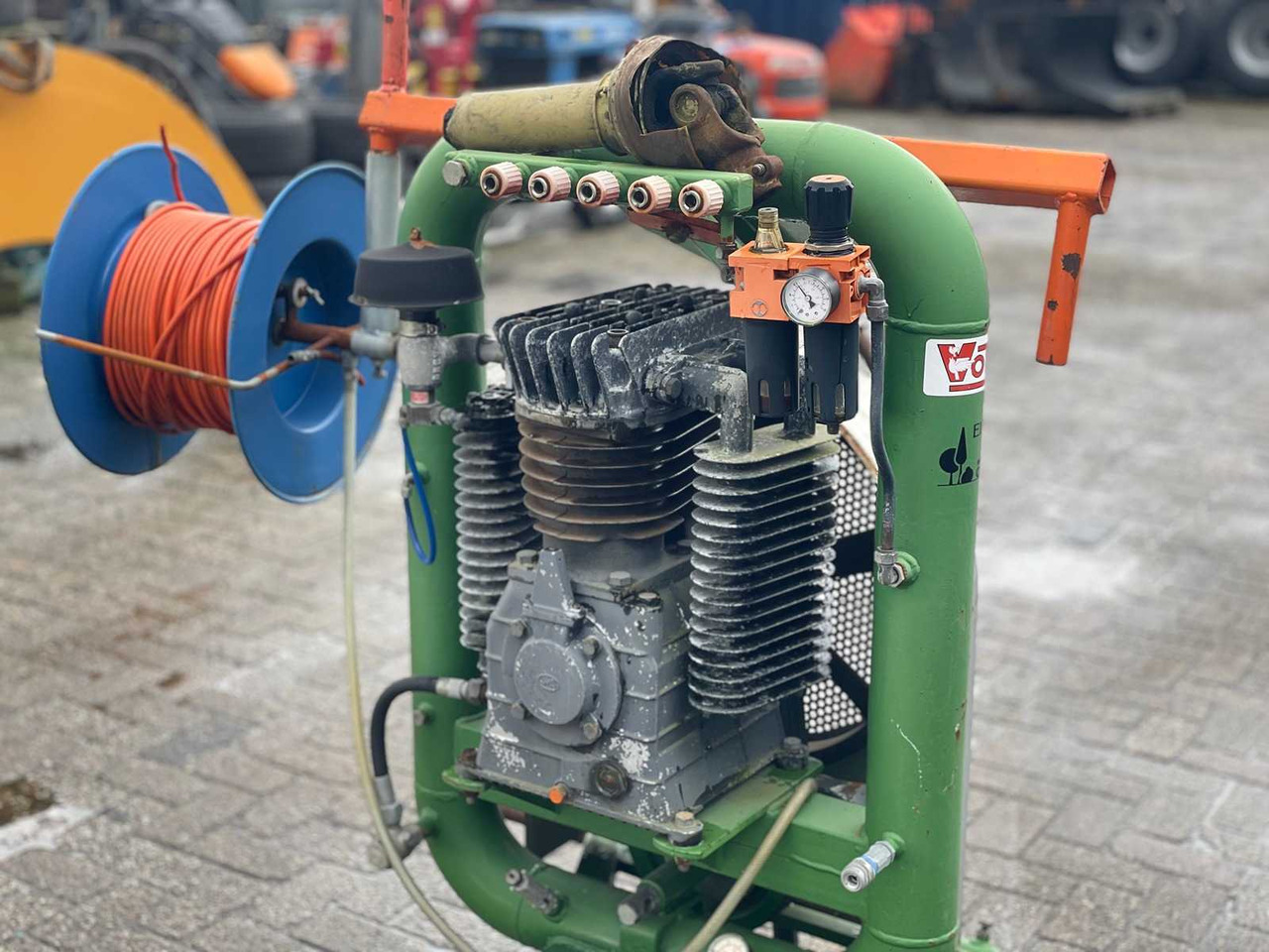 PTO Compressor - Garden equipment: picture 3 PTO Compressor - Garden equipment: picture 3