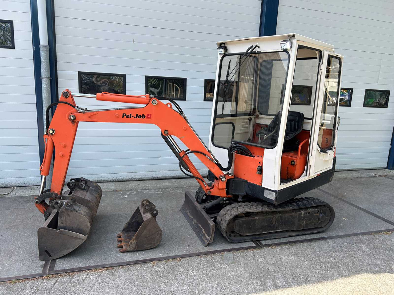 PelJob EB12 - Mini excavator: picture 1 PelJob EB12 - Mini excavator: picture 1
