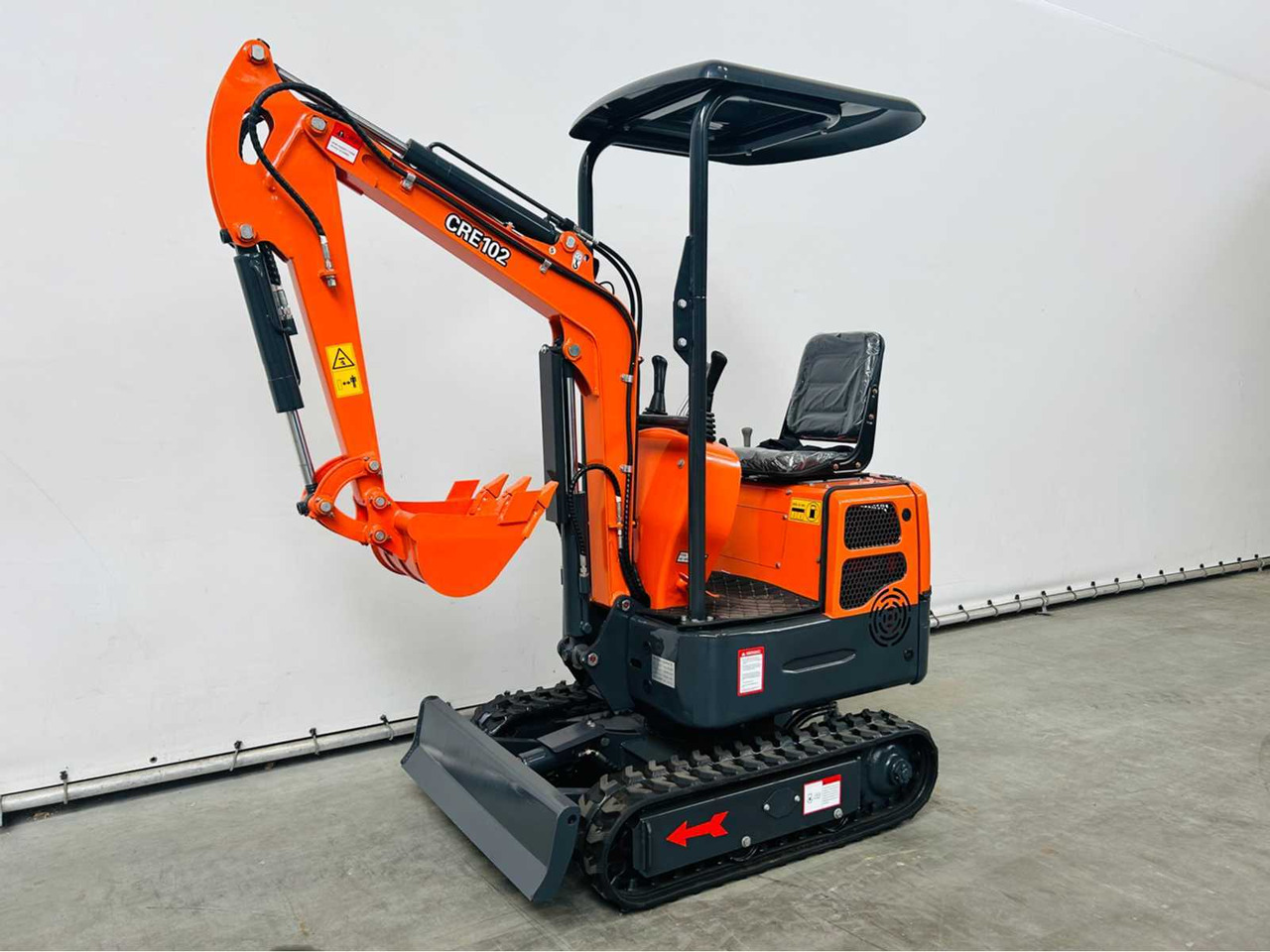 RTE CRE-102 - Mini excavator: picture 1 RTE CRE-102 - Mini excavator: picture 1