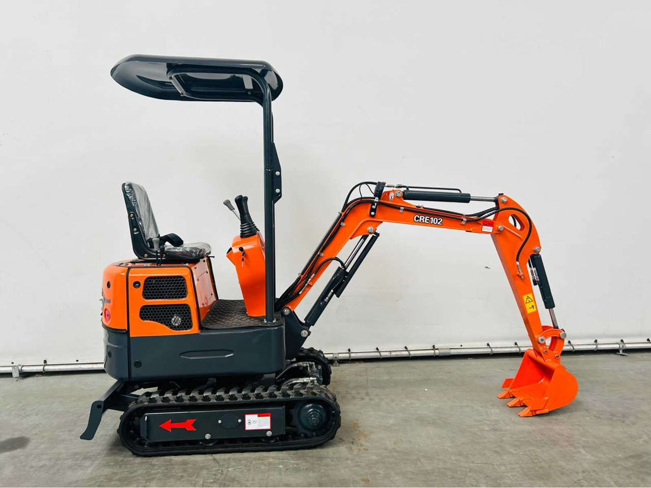 RTE CRE-102 - Mini excavator: picture 3 RTE CRE-102 - Mini excavator: picture 3