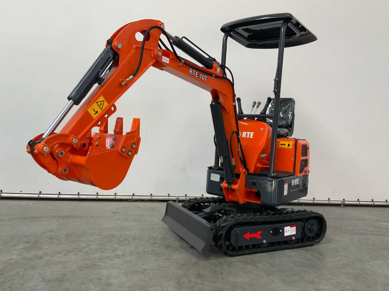 RTE CRE102 - Mini excavator: picture 5 RTE CRE102 - Mini excavator: picture 5