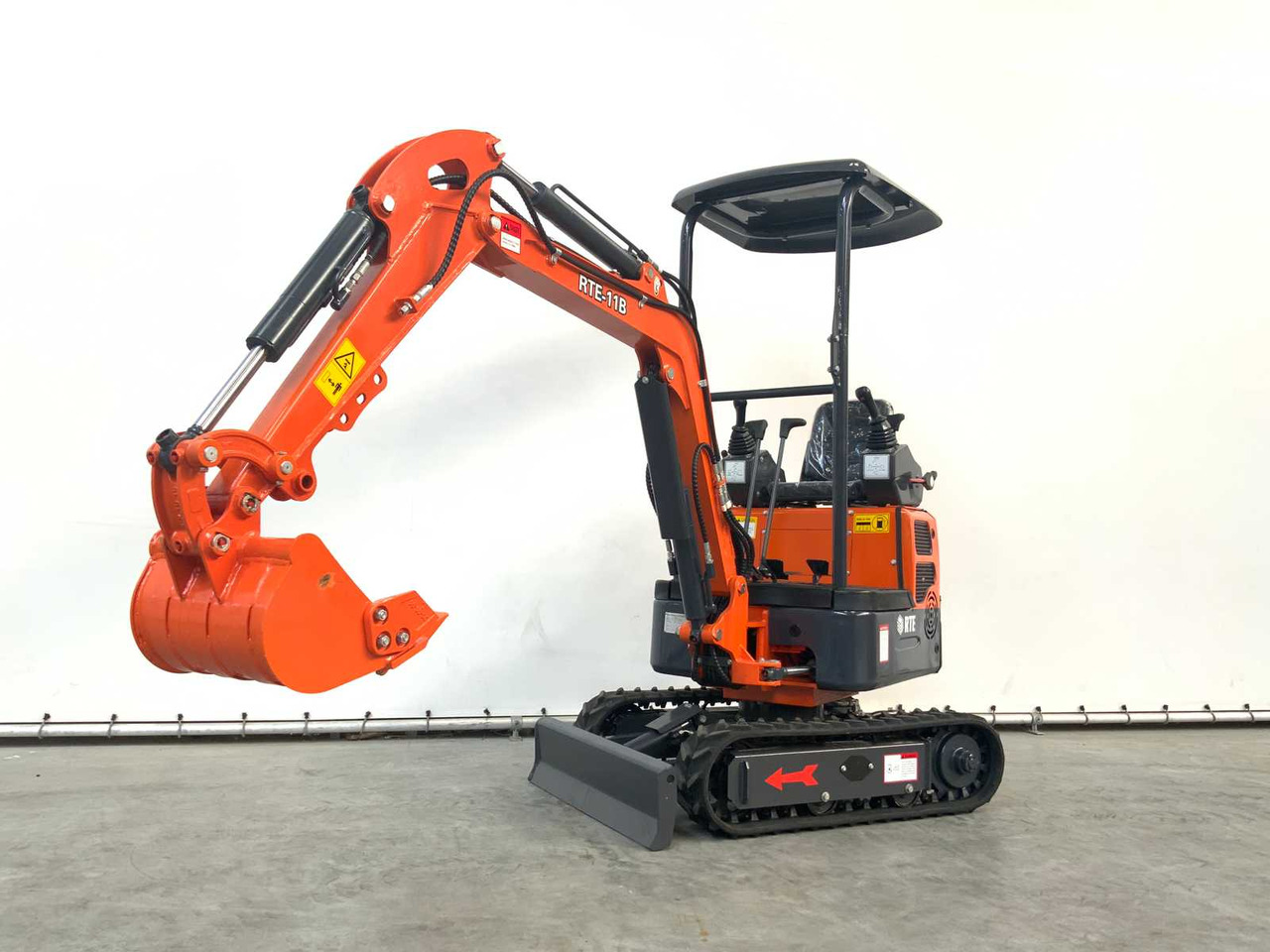 RTE CRE112 - Mini excavator: picture 3 RTE CRE112 - Mini excavator: picture 3