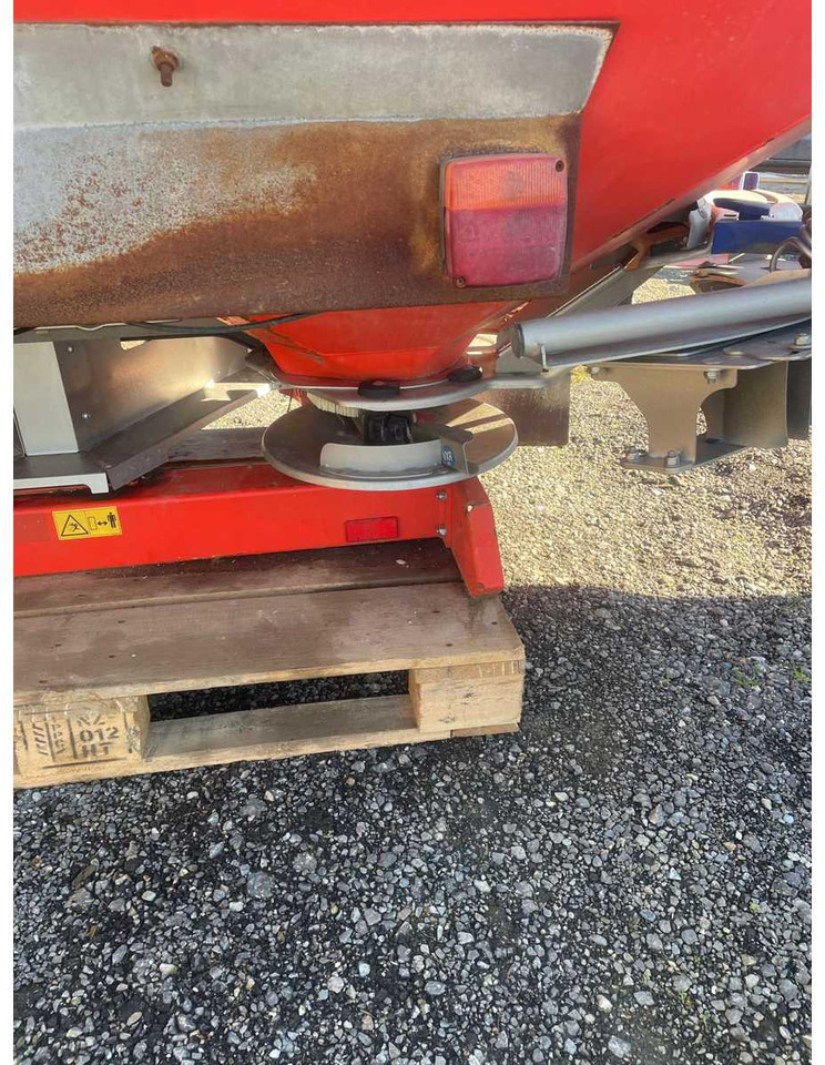 Rauch AXIS M30.1 - Fertilizer spreader: picture 4 Rauch AXIS M30.1 - Fertilizer spreader: picture 4
