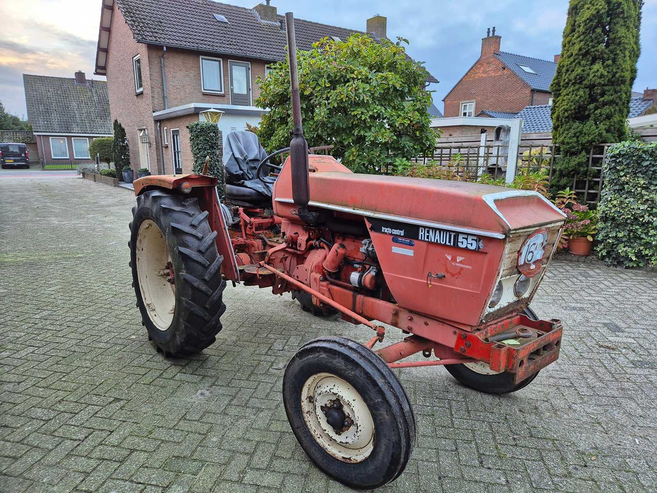 Renault 55 - Farm tractor: picture 2 Renault 55 - Farm tractor: picture 2