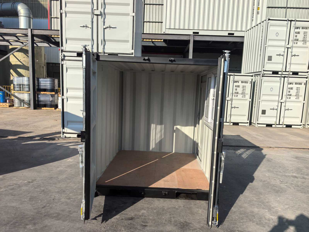 Rhino-Cross-Containers 12ft Zwart - Shipping container: picture 4 Rhino-Cross-Containers 12ft Zwart - Shipping container: picture 4