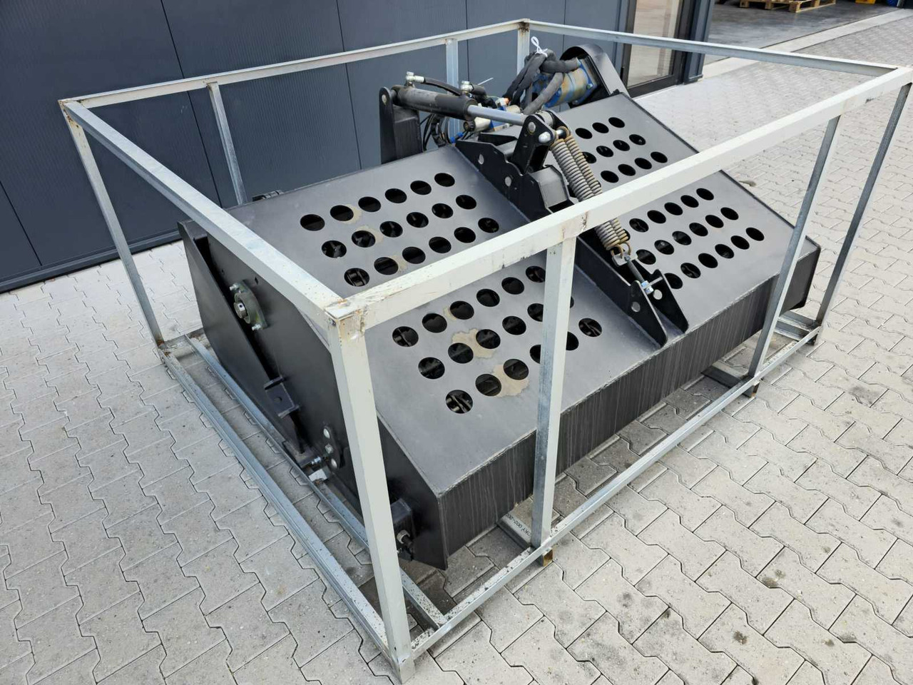 Rhino-cross Landscape rake - Soil tillage equipment: picture 3 Rhino-cross Landscape rake - Soil tillage equipment: picture 3