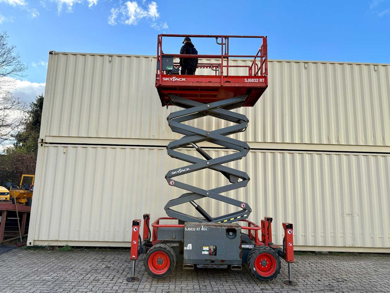 SKYJACK - SJ6832RT - 11.8 METERS - 2017 - AERIAL WORK PLATFORM - Aerial platform: picture 1 SKYJACK - SJ6832RT - 11.8 METERS - 2017 - AERIAL WORK PLATFORM - Aerial platform: picture 1