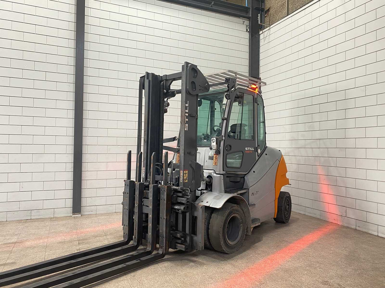 STILL - 2019 - RX60-70 - FORKLIFT - SIDE-SHIFT - FORK POSITIONER - DOUBLE CARRIAGE - Forklift: picture 1 STILL - 2019 - RX60-70 - FORKLIFT - SIDE-SHIFT - FORK POSITIONER - DOUBLE CARRIAGE - Forklift: picture 1