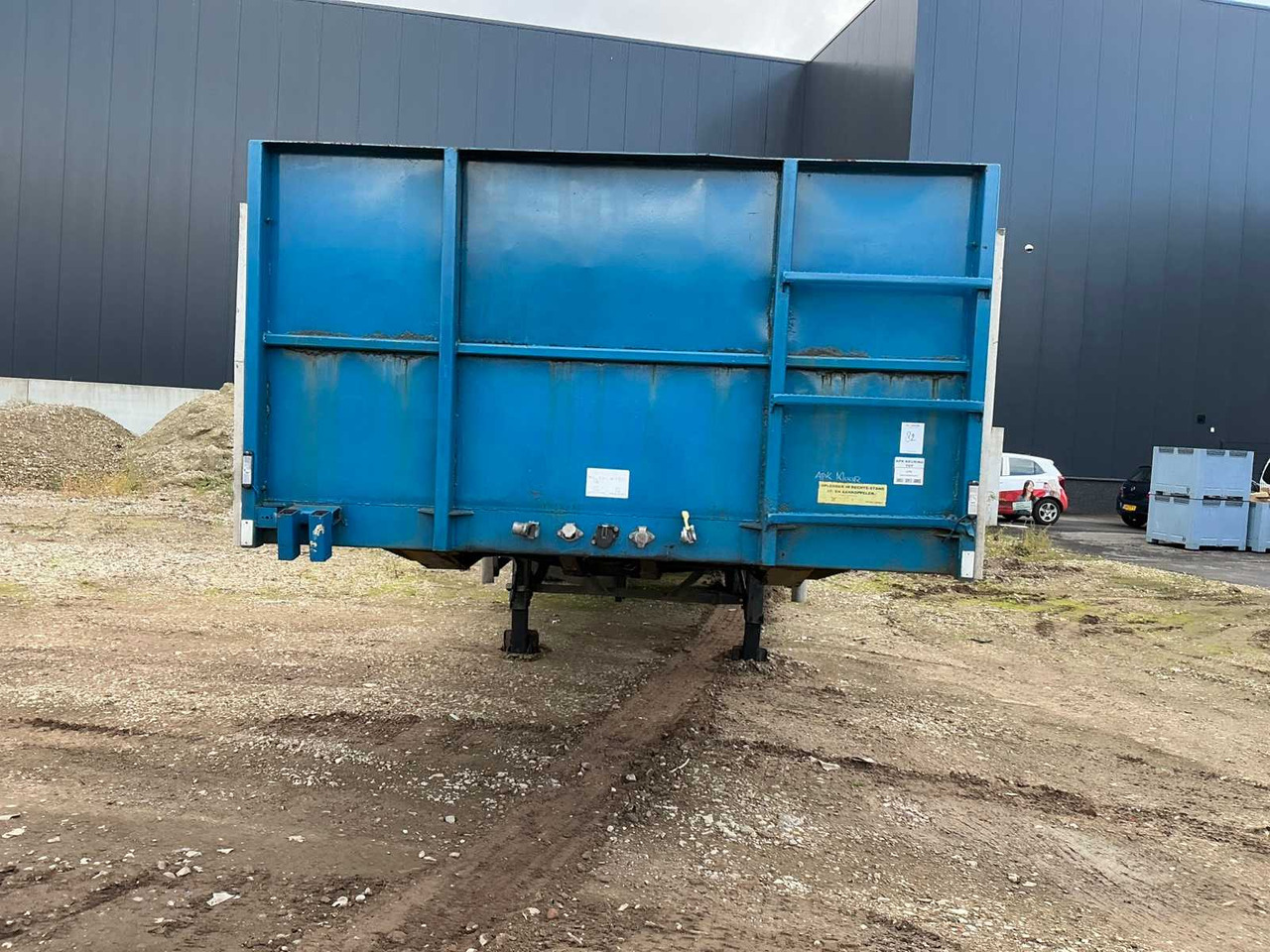 2004 FLOOR FLO-17-30K1 SEMI-TRAILER - Semi-trailer: picture 2 2004 FLOOR FLO-17-30K1 SEMI-TRAILER - Semi-trailer: picture 2
