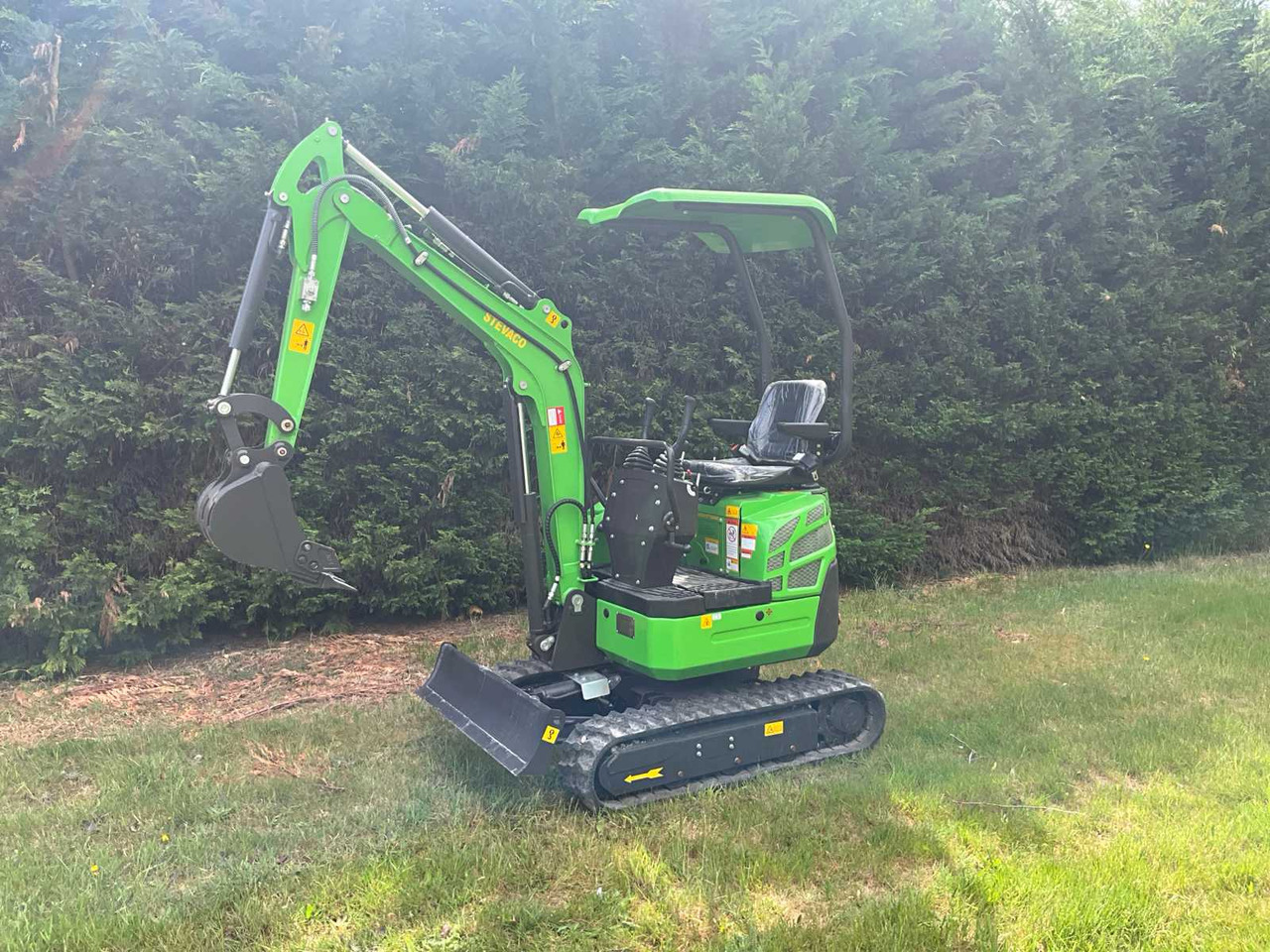 Stevaco - Mini excavator: picture 2 Stevaco - Mini excavator: picture 2