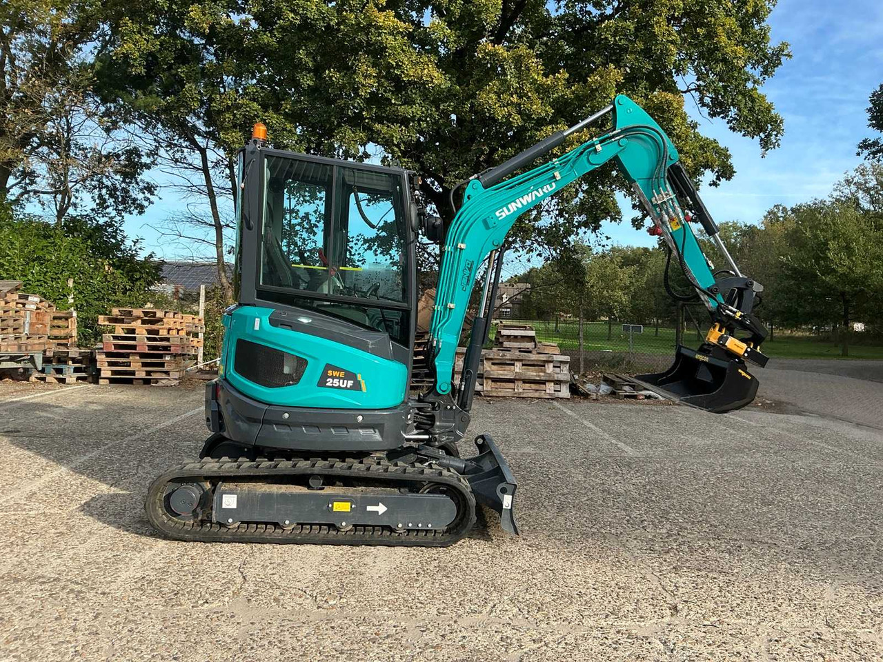 Sunward 2024 SUNWARD SWE25UF CRAWLER EXCAVATOR - Crawler excavator: picture 4 Sunward 2024 SUNWARD SWE25UF CRAWLER EXCAVATOR - Crawler excavator: picture 4