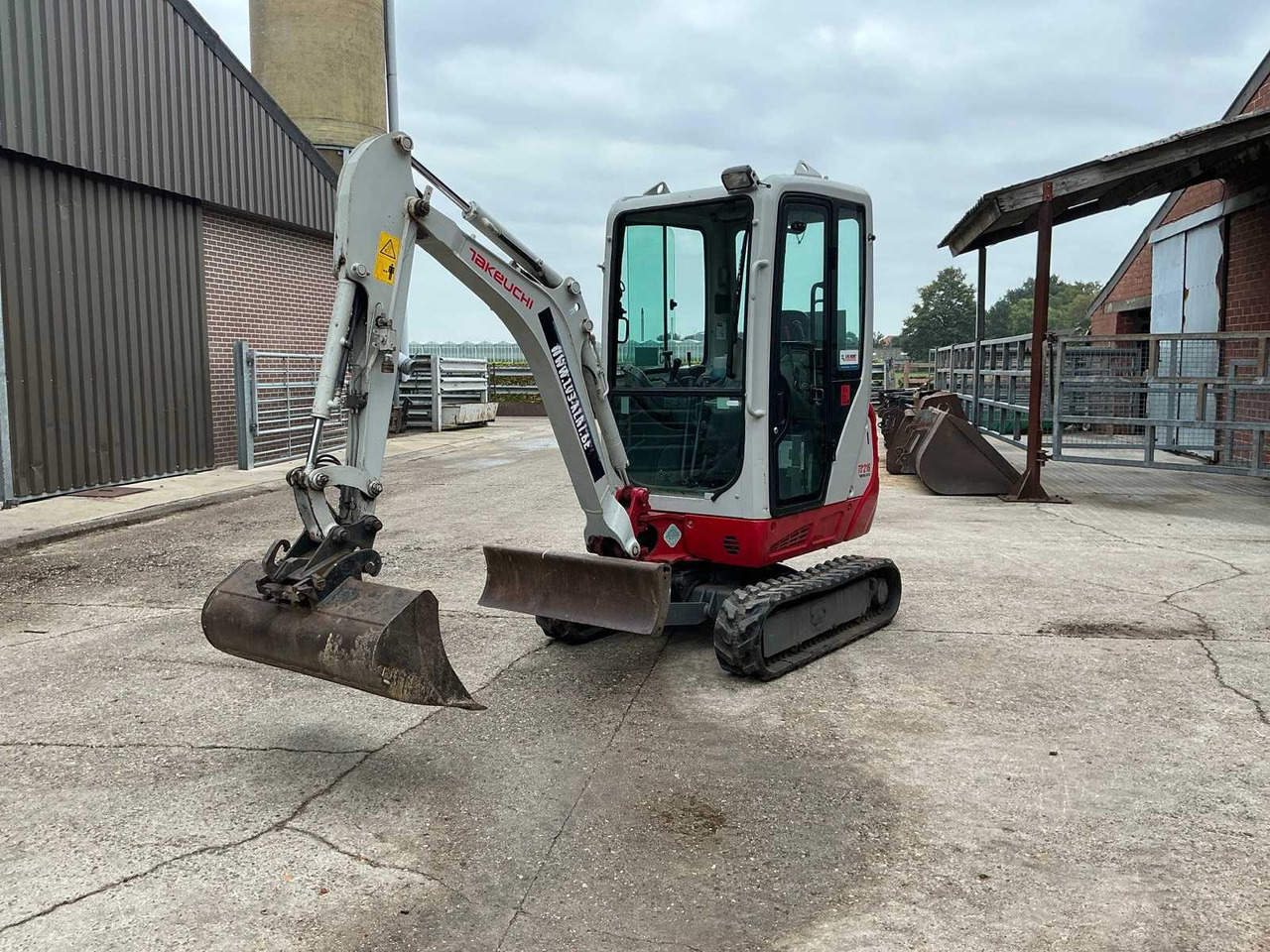 Takeuchi TB216 - Mini excavator: picture 1 Takeuchi TB216 - Mini excavator: picture 1