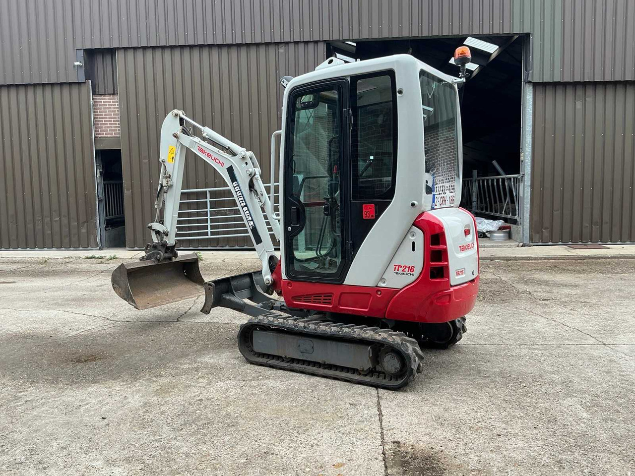 Takeuchi TB216 - Mini excavator: picture 3 Takeuchi TB216 - Mini excavator: picture 3