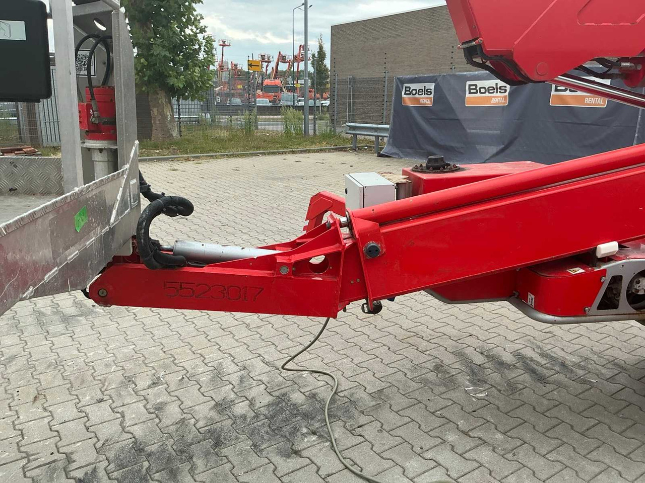 Aerial platform Teupen LEO23GT: picture 15