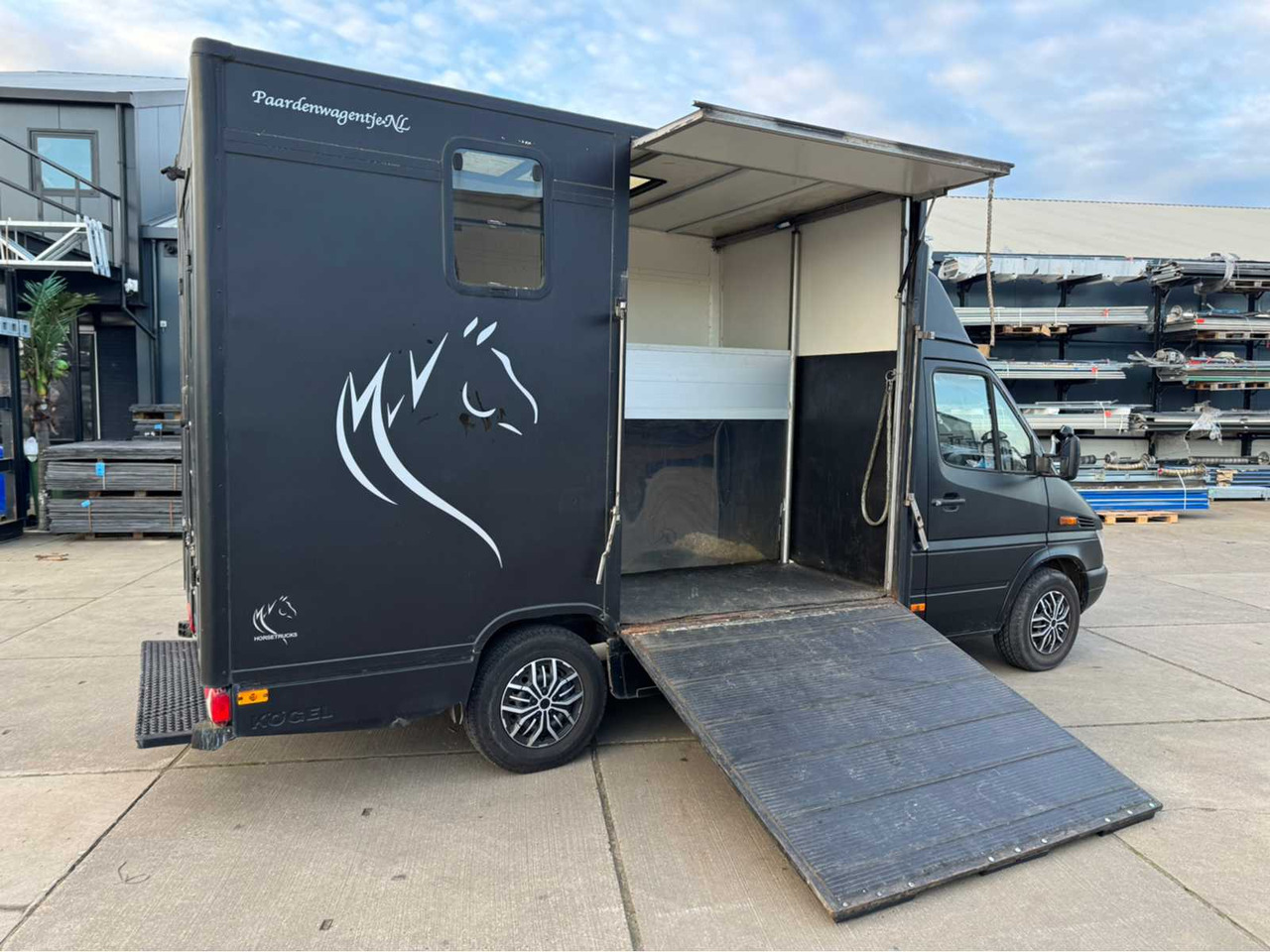 2002 MERCEDES-BENZ SPRINTER 903,6 P HORSE TRUCK - Trailer: picture 2 2002 MERCEDES-BENZ SPRINTER 903,6 P HORSE TRUCK - Trailer: picture 2