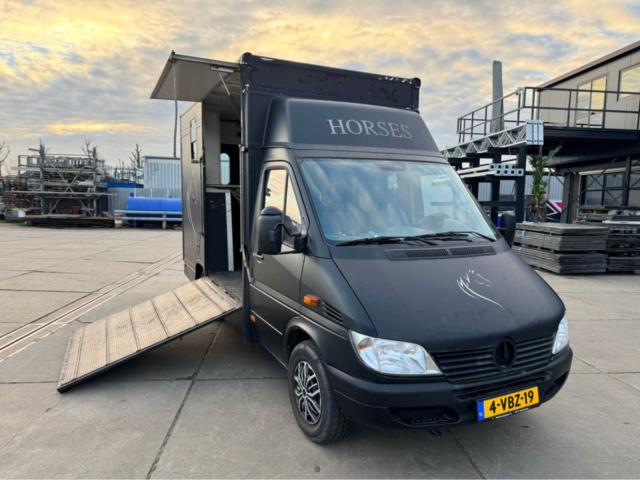 2002 MERCEDES-BENZ SPRINTER 903,6 P HORSE TRUCK - Trailer: picture 4 2002 MERCEDES-BENZ SPRINTER 903,6 P HORSE TRUCK - Trailer: picture 4