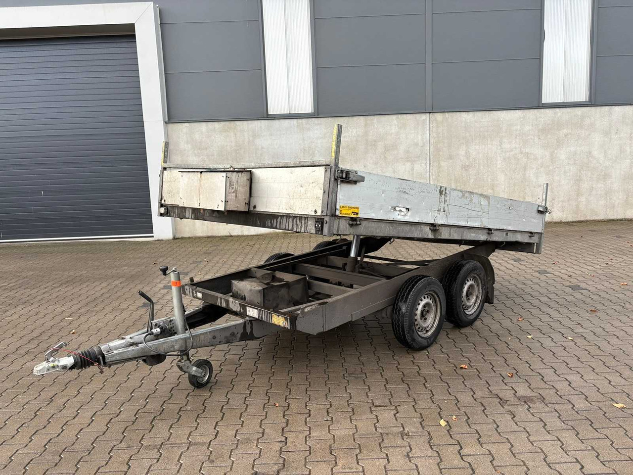 HAPERT - 2000 - D3000-02 - HYDRAULIC TIPPER TRAILER - Trailer: picture 1 HAPERT - 2000 - D3000-02 - HYDRAULIC TIPPER TRAILER - Trailer: picture 1