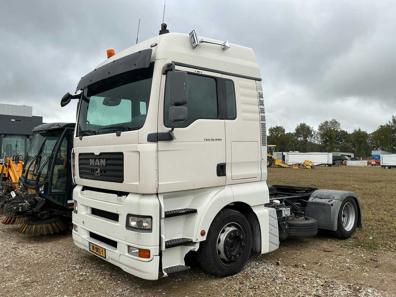 2007 MAN TGA 18.440 4X2 LLS-U 4X2 SEMI-TRAILER TRACTOR - Truck: picture 1 2007 MAN TGA 18.440 4X2 LLS-U 4X2 SEMI-TRAILER TRACTOR - Truck: picture 1