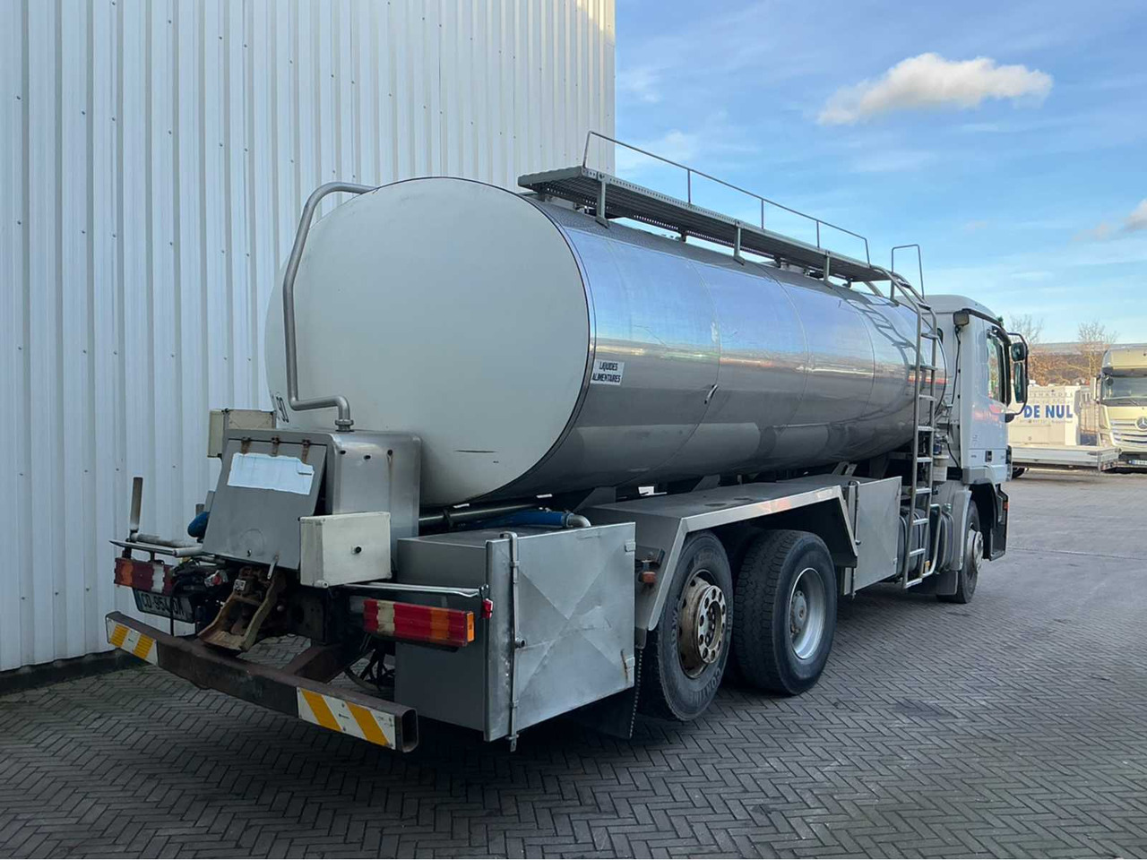 2007 MERCEDES-BENZ 2544 TANKER - Truck: picture 5 2007 MERCEDES-BENZ 2544 TANKER - Truck: picture 5