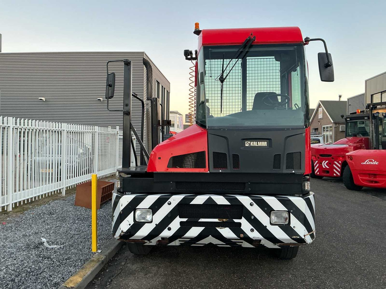 2012 KALMAR TT612D TERMINAL TRUCK - Truck: picture 2 2012 KALMAR TT612D TERMINAL TRUCK - Truck: picture 2