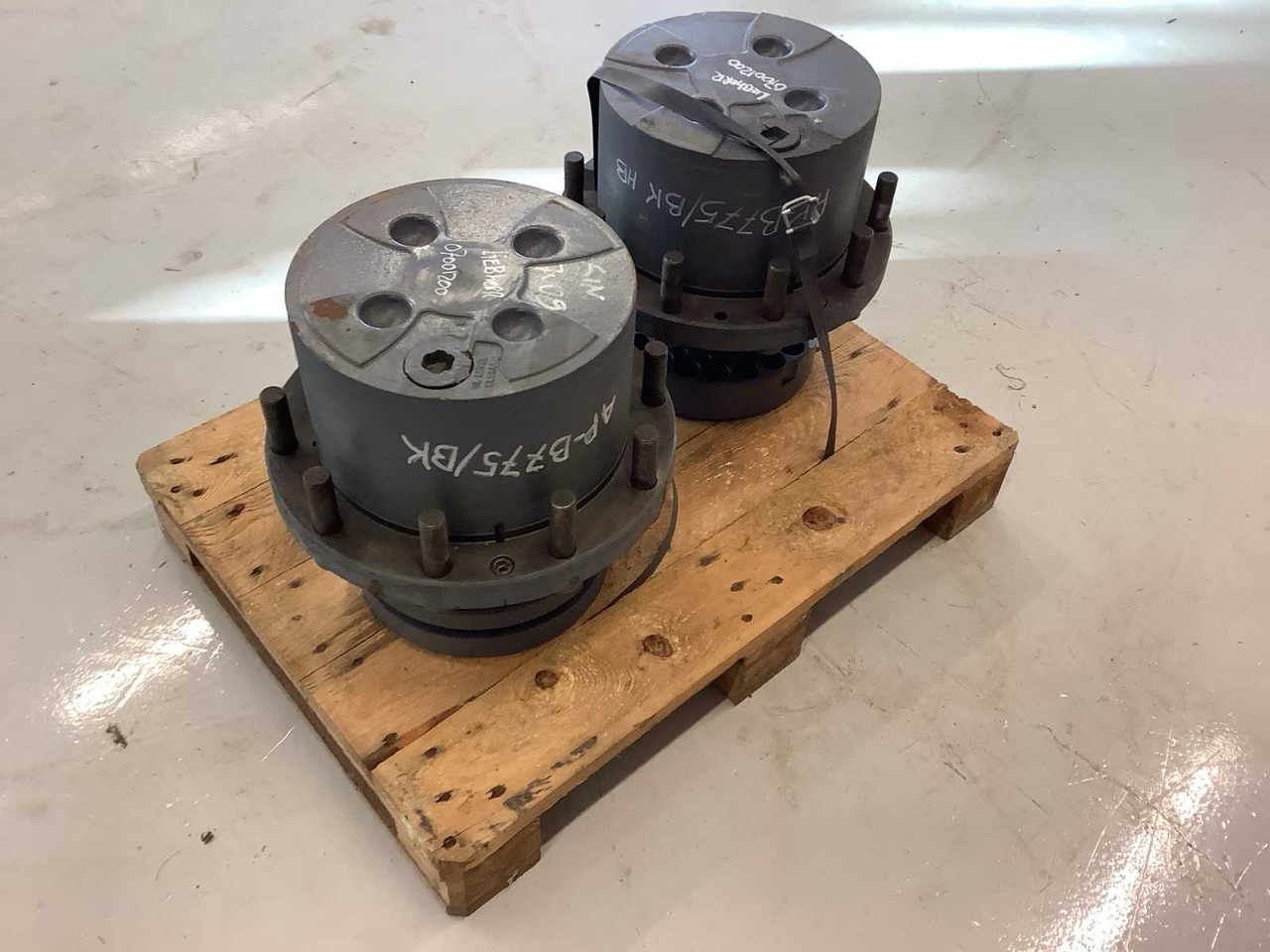 UNUSED 2X LIEBHERR 914 FINAL DELAY - Wheel excavator: picture 5 UNUSED 2X LIEBHERR 914 FINAL DELAY - Wheel excavator: picture 5