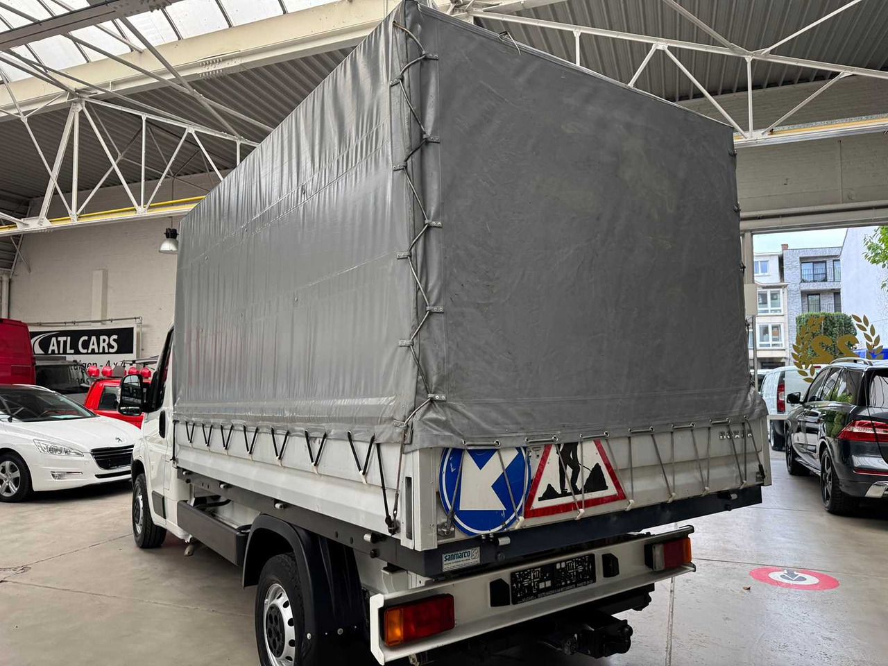 2011 PEUGEOT BOXER FIRST OWNER - Van: picture 4 2011 PEUGEOT BOXER FIRST OWNER - Van: picture 4