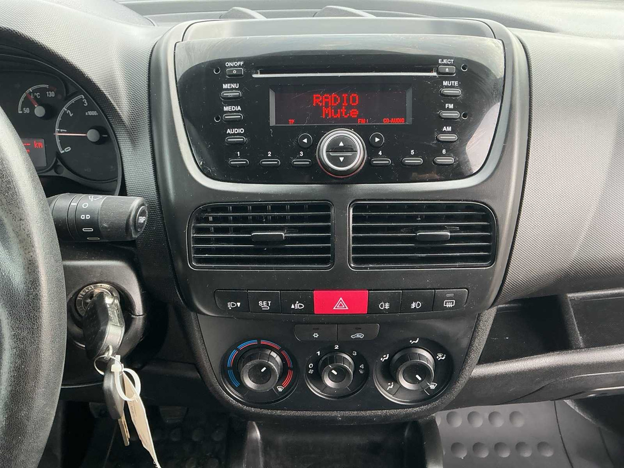 Van 2018 - OPEL - COMBO - 1.3 CDTI L2H1 SPORT - COMMERCIAL VEHICLE: picture 9