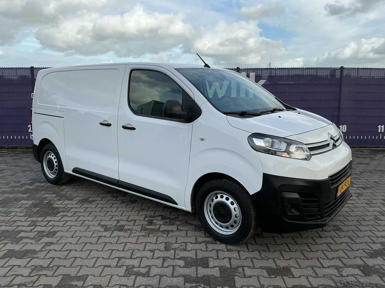2020 - CITROEN - JUMPY - 1.5 BLUEHDI CLUB - COMMERCIAL VEHICLE - Van: picture 2 2020 - CITROEN - JUMPY - 1.5 BLUEHDI CLUB - COMMERCIAL VEHICLE - Van: picture 2