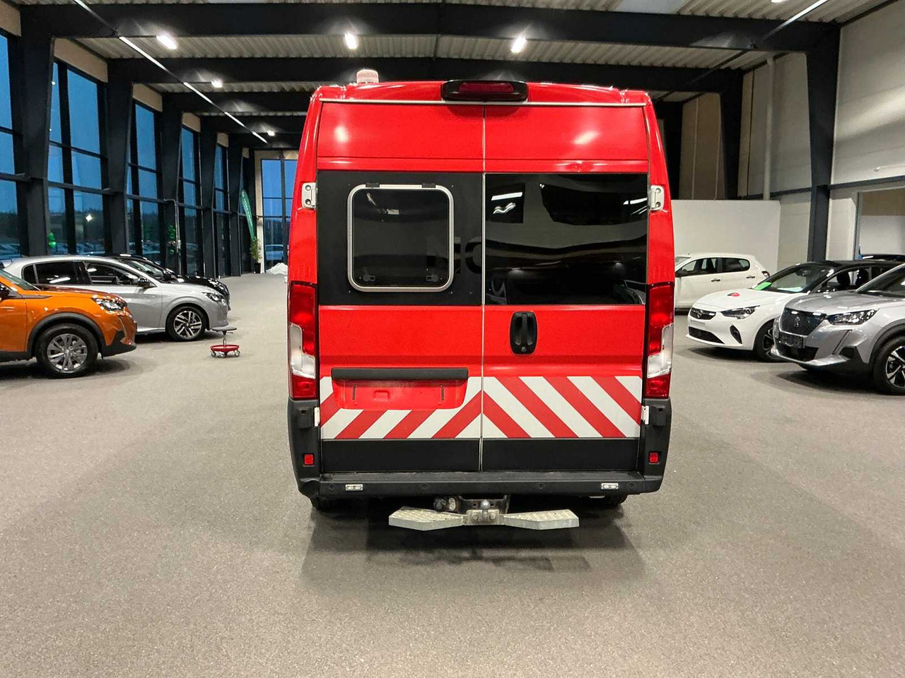 PEUGEOT BOXER | 2.2 BLUEHDI | 330 L2H2 | 140 HP | 2020 - Van: picture 4 PEUGEOT BOXER | 2.2 BLUEHDI | 330 L2H2 | 140 HP | 2020 - Van: picture 4