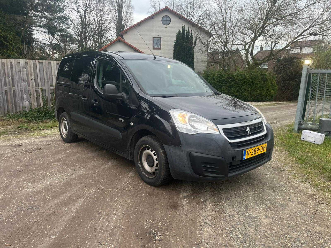 PEUGEOT - PARTNER - 120 1.6 BLUEHDI L1XR - V-389-DH - Van: picture 3 PEUGEOT - PARTNER - 120 1.6 BLUEHDI L1XR - V-389-DH - Van: picture 3