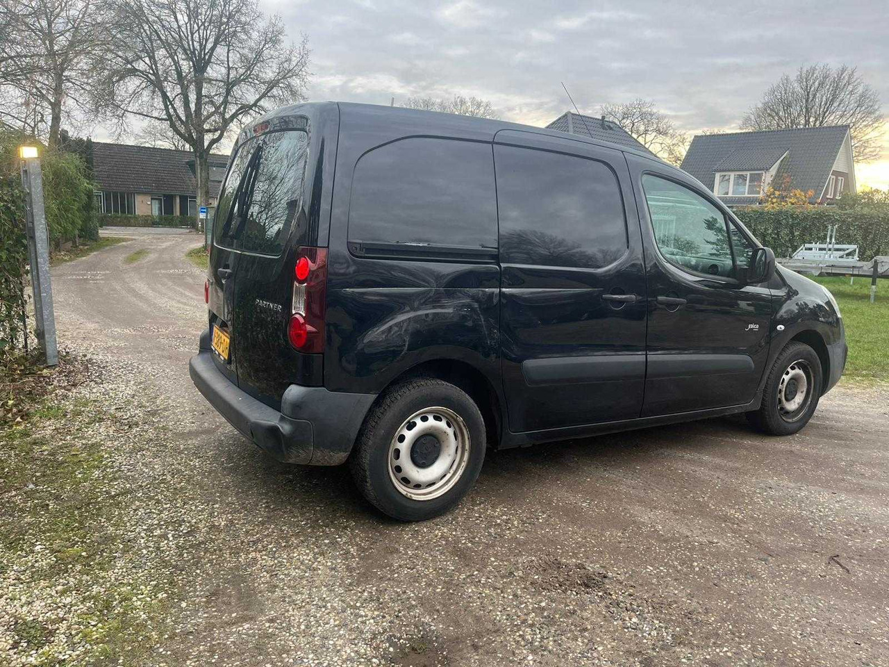 PEUGEOT - PARTNER - 120 1.6 BLUEHDI L1XR - V-389-DH - Van: picture 5 PEUGEOT - PARTNER - 120 1.6 BLUEHDI L1XR - V-389-DH - Van: picture 5