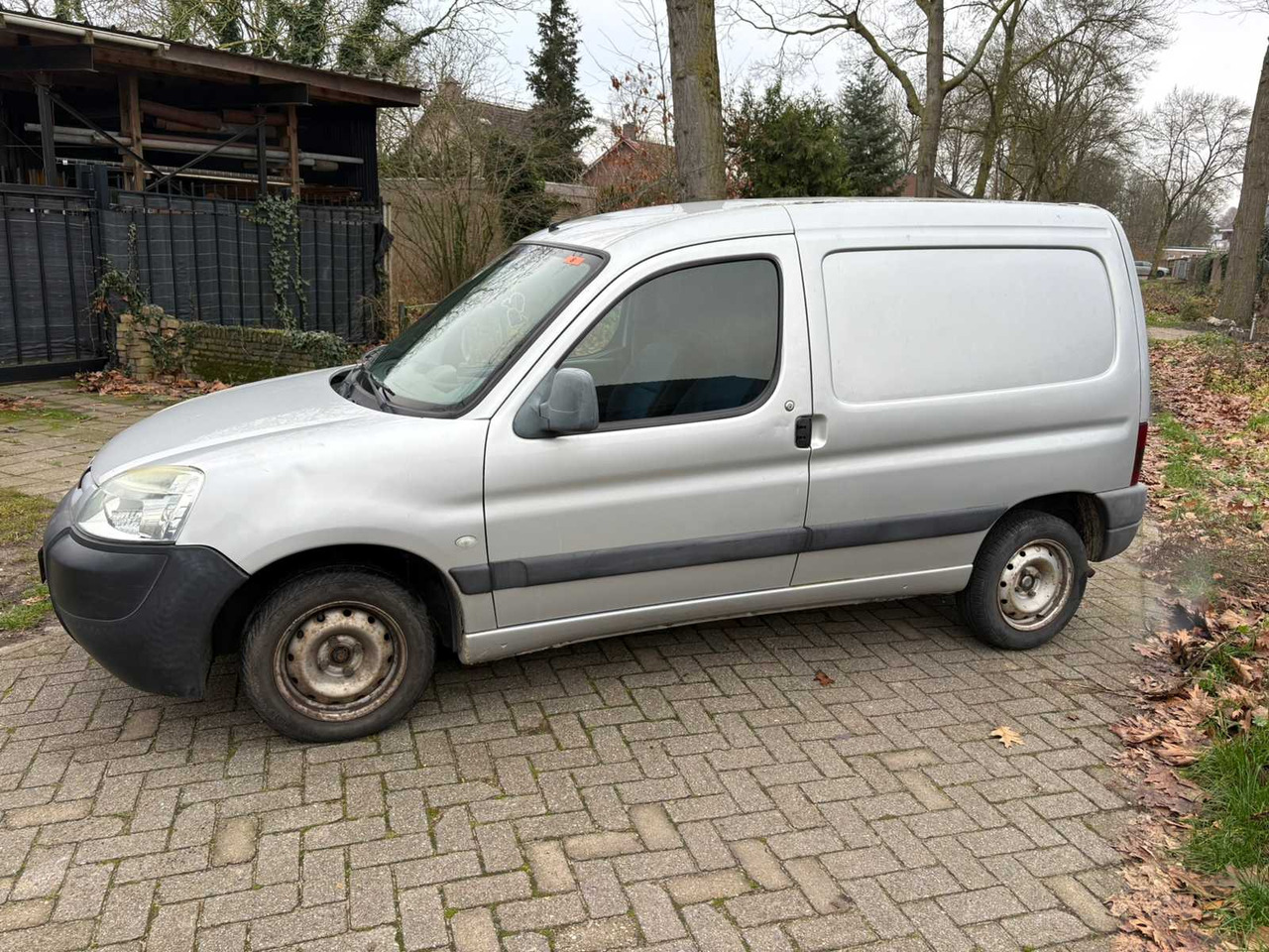 PEUGEOT - PARTNER - 170C 1.9 D AVANTAGE - COMMERCIAL VEHICLE - Van: picture 2 PEUGEOT - PARTNER - 170C 1.9 D AVANTAGE - COMMERCIAL VEHICLE - Van: picture 2