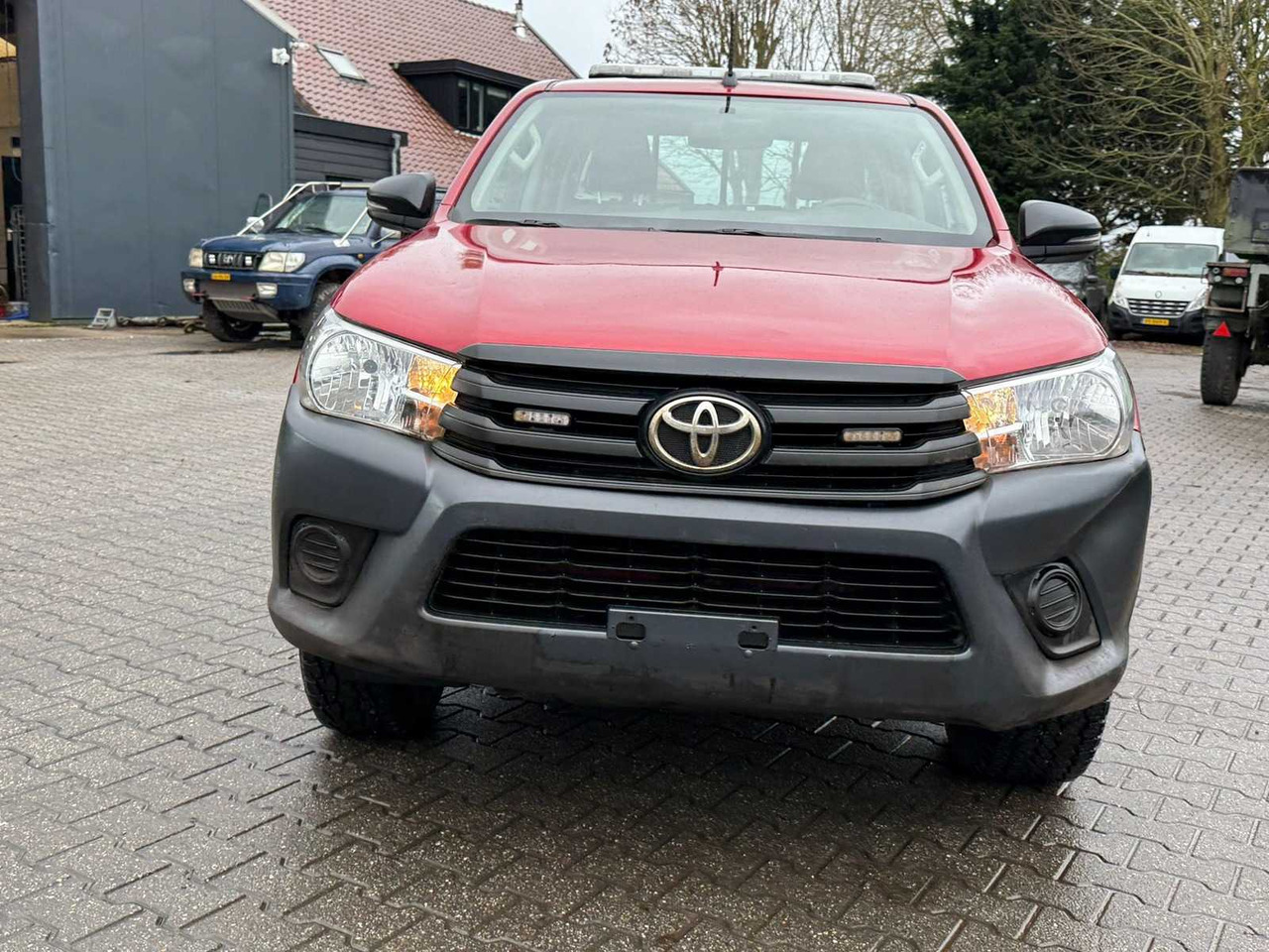 TOYOTA - HILUX - 2019 - 21000KM - COMMERCIAL VEHICLE - Van: picture 4 TOYOTA - HILUX - 2019 - 21000KM - COMMERCIAL VEHICLE - Van: picture 4
