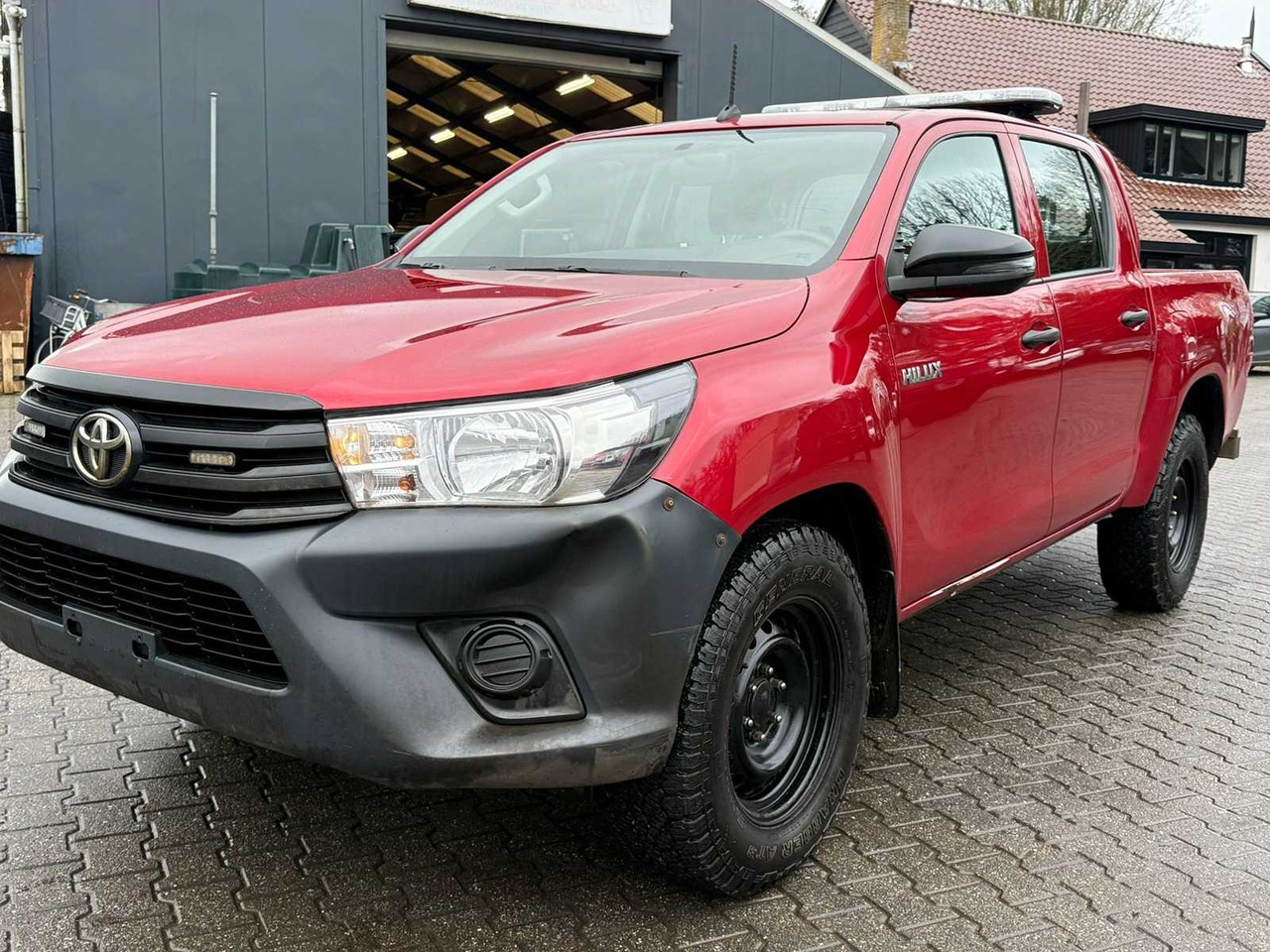 TOYOTA - HILUX - 2019 - 21000KM - COMMERCIAL VEHICLE - Van: picture 1 TOYOTA - HILUX - 2019 - 21000KM - COMMERCIAL VEHICLE - Van: picture 1
