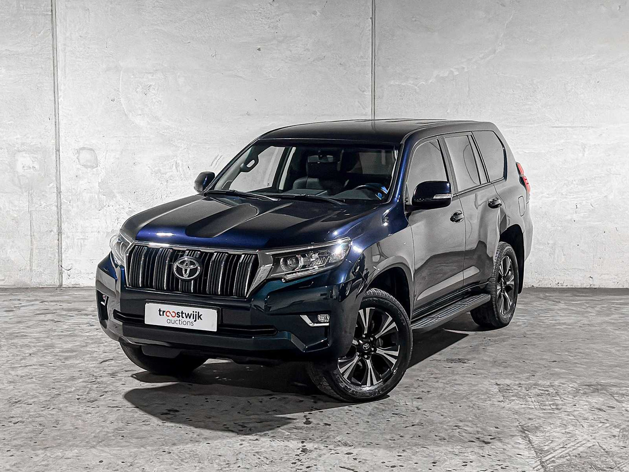 TOYOTA LAND CRUISER 2.8 D-4D-F CHALLENGER BLIND VAN 177HP 2020, VHH-33-H COMMERCIAL VEHICLE - Van: picture 2 TOYOTA LAND CRUISER 2.8 D-4D-F CHALLENGER BLIND VAN 177HP 2020, VHH-33-H COMMERCIAL VEHICLE - Van: picture 2