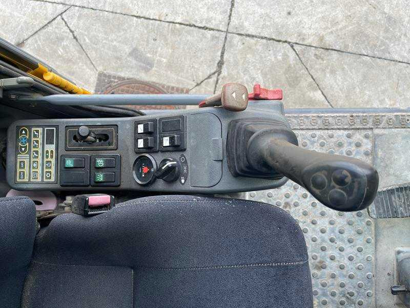 Wheel excavator Volvo EW 140 B: picture 23