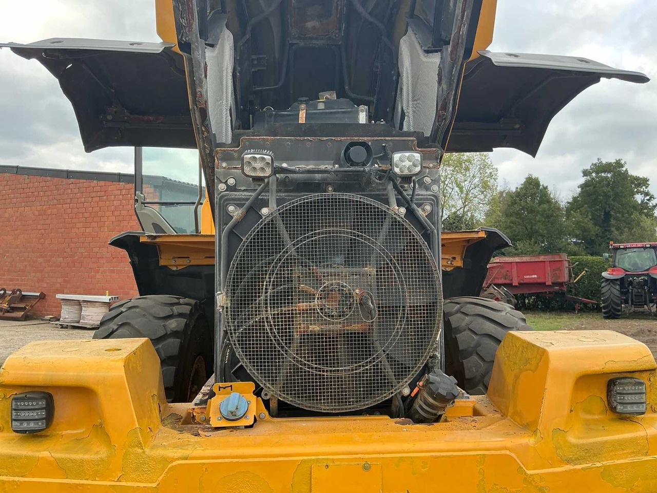 Wheel loader Volvo L90H: picture 31