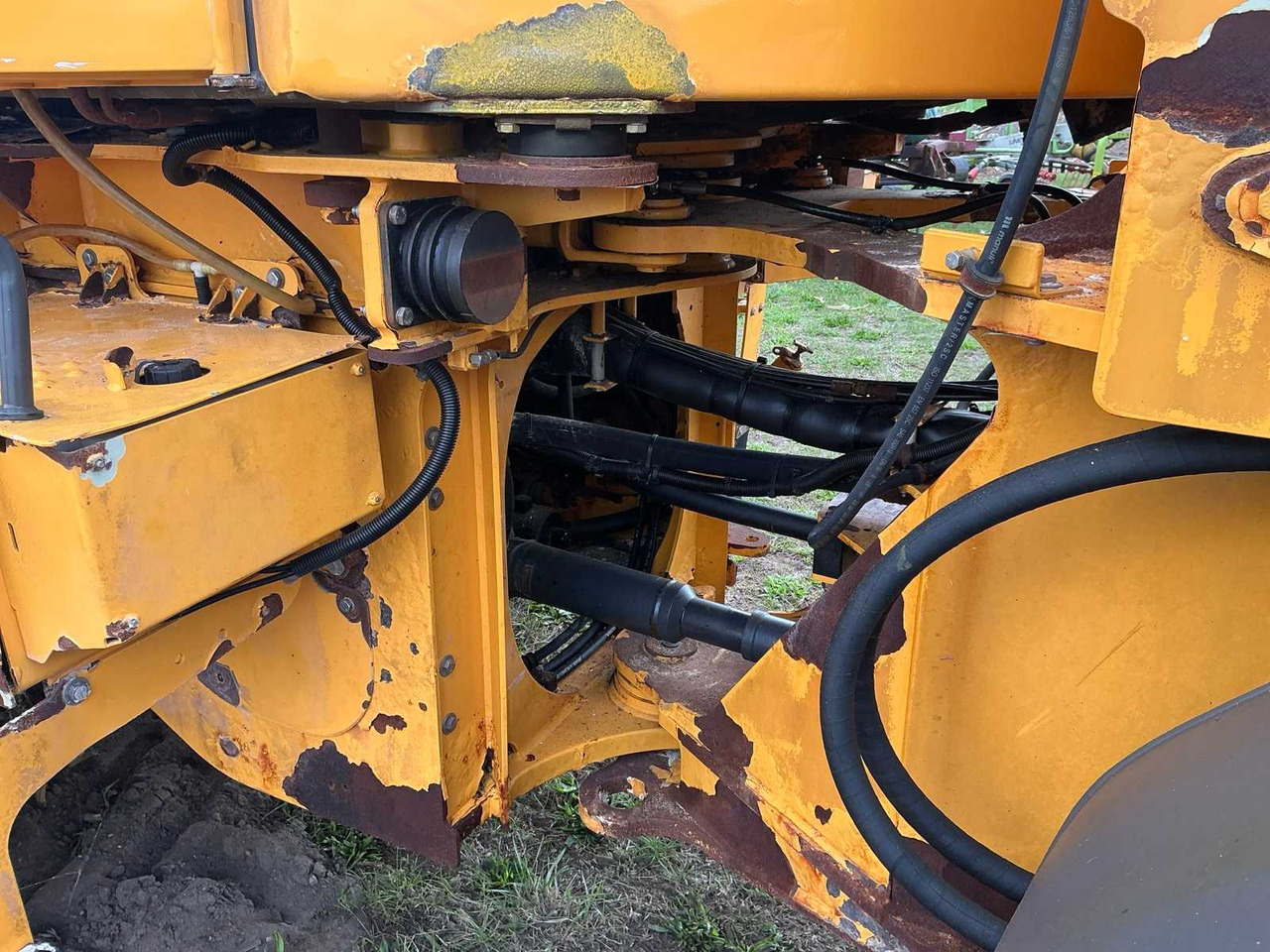 Wheel loader Volvo L90H: picture 13