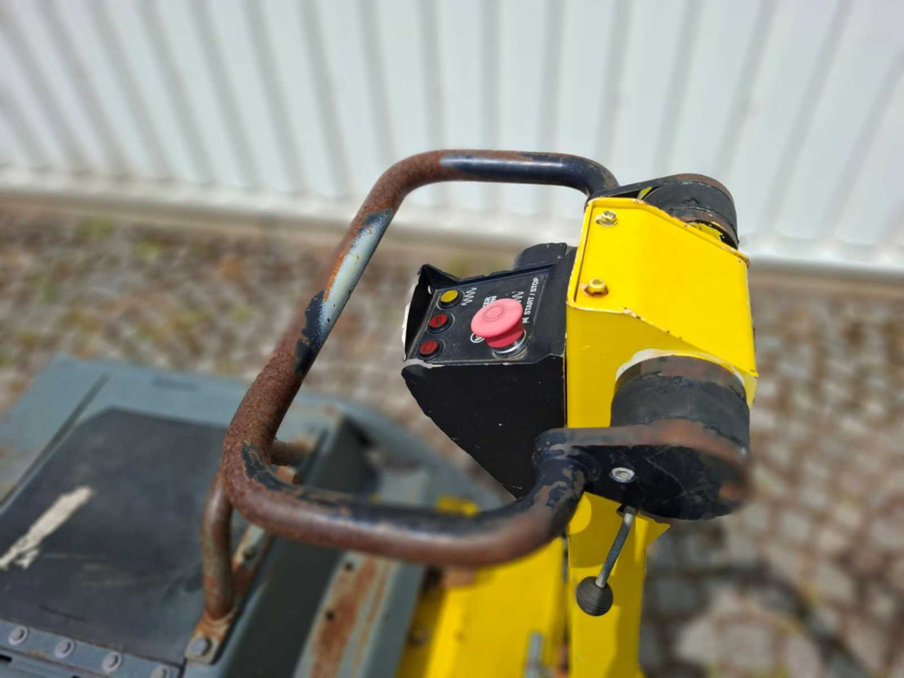 Wacker DPU 100-70 Le - Vibratory plate: picture 4 Wacker DPU 100-70 Le - Vibratory plate: picture 4