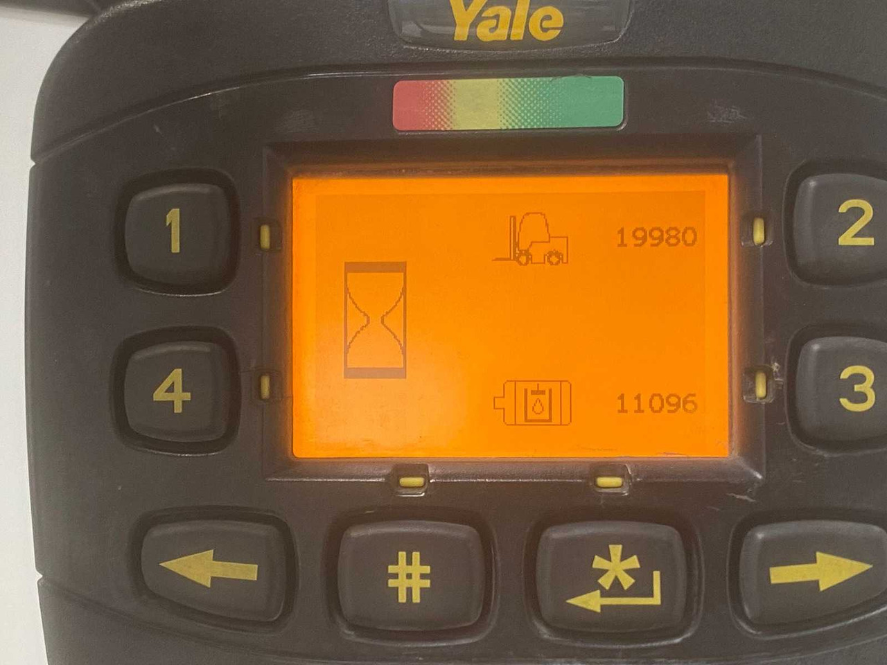 YALE - ERP20VT LWB - FORKLIFT TRIPLEX - FORK POSITIONER - FREELIFT - SIDESHIFT - Forklift: picture 4 YALE - ERP20VT LWB - FORKLIFT TRIPLEX - FORK POSITIONER - FREELIFT - SIDESHIFT - Forklift: picture 4