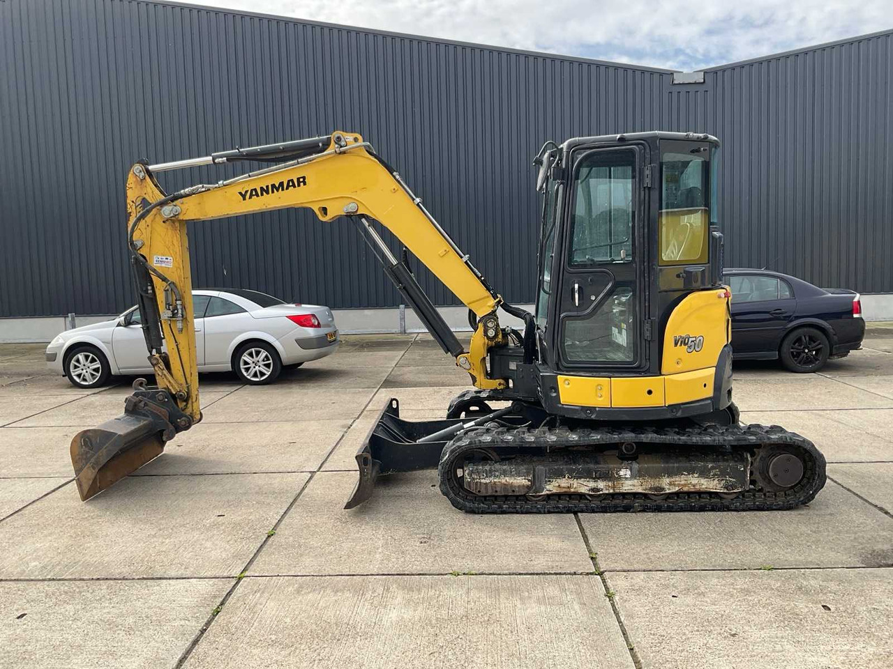 Crawler excavator Yanmar ViO50: picture 8